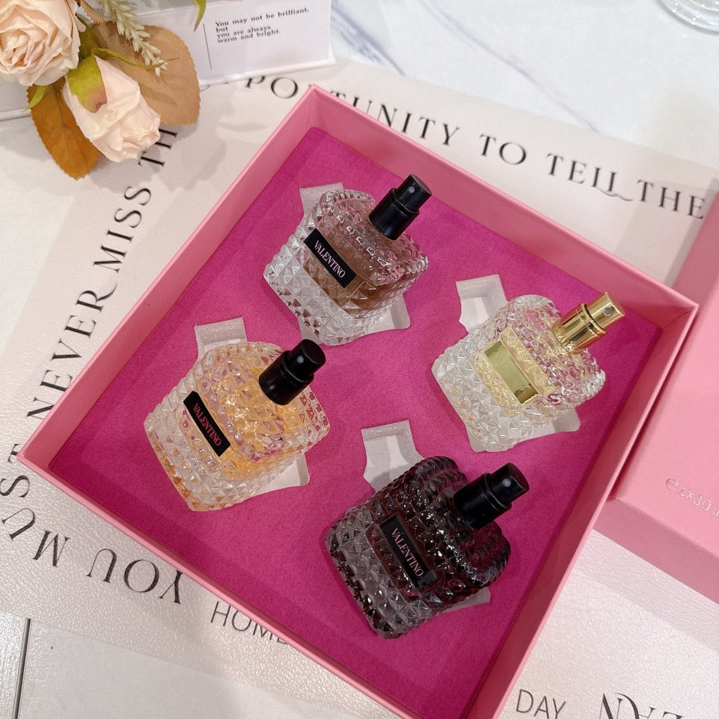 Valentino Donna Perfume Gift Set For Her